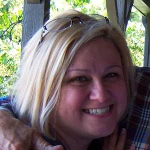 Meet your Posher, Angie